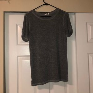 Plain gray t-shirt